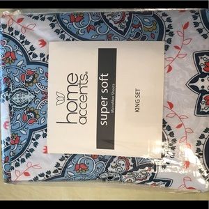 Brand New King Microfiber Sheet Set (4 piece set)